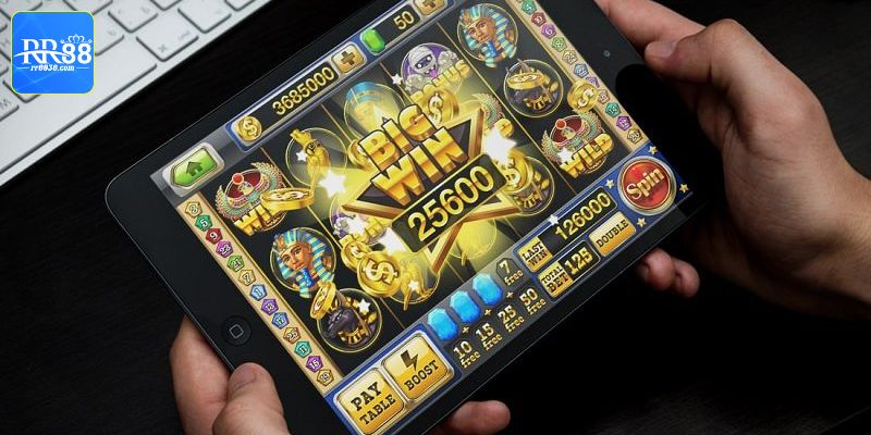 Trải nghiệm đa dạng tính năng với slot game RR88